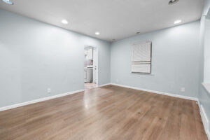 20707 Moross Rd, Detroit, MI 48224
